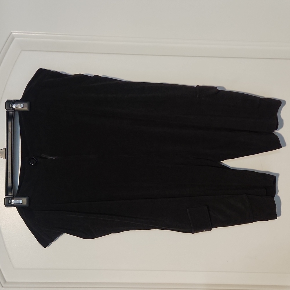 Chicos size 3 travelers shorts black